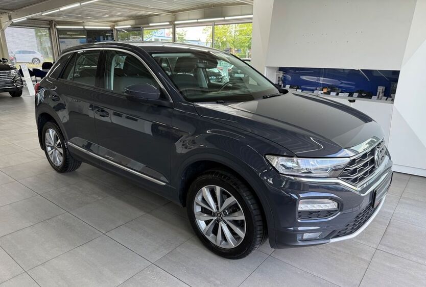 VW T-Roc 125.000 km 16.590 € Braunschweig 38116