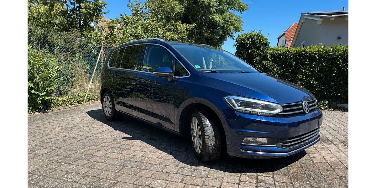 VW Touran 214.900 km 11.500 &euro; Neustadt an der Weinstraße 67435