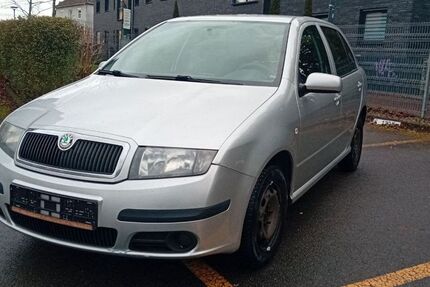 Skoda Fabia 300.000 km 999 &euro; Paderborn 33102
