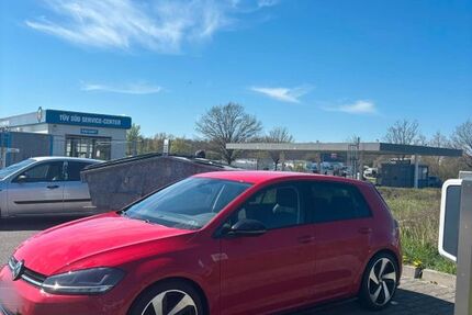 VW Golf 122.000 km 13.100 &euro; Regis-Breitingen 04565