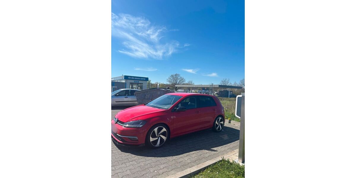 VW Golf 122.000 km 13.100 &euro; Regis-Breitingen 04565