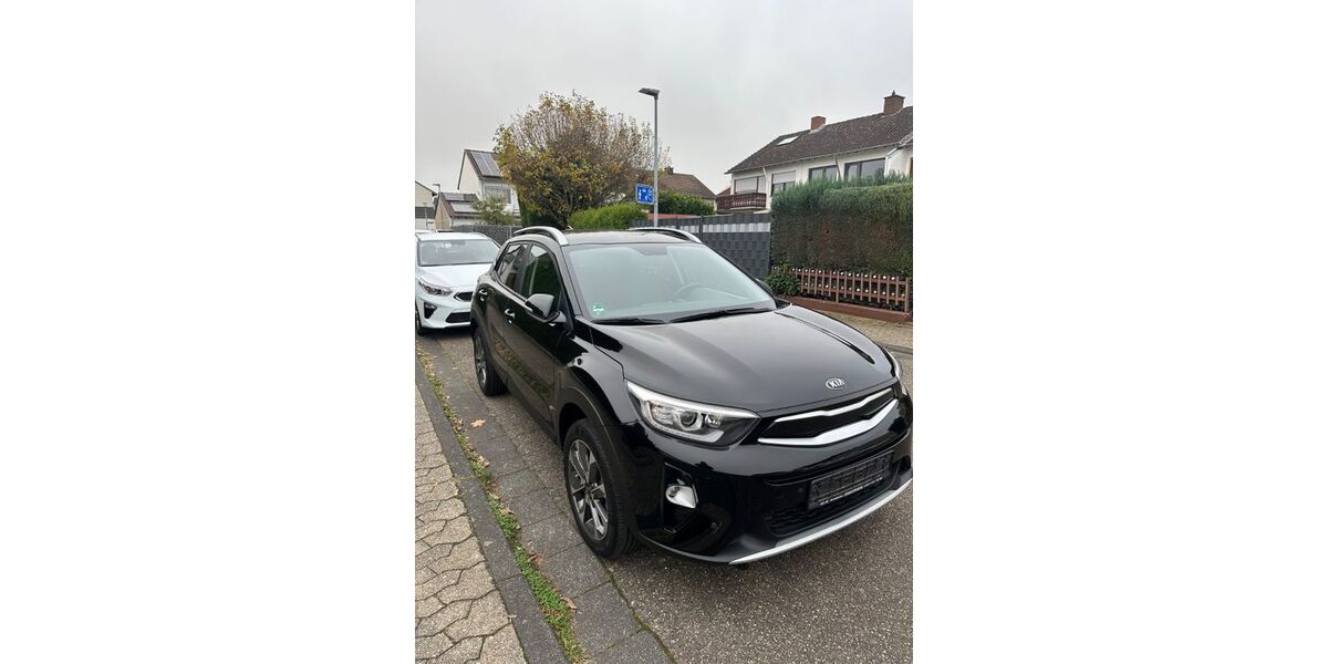 Kia Stonic 51.500 km 13.200 € Mannheim 68309