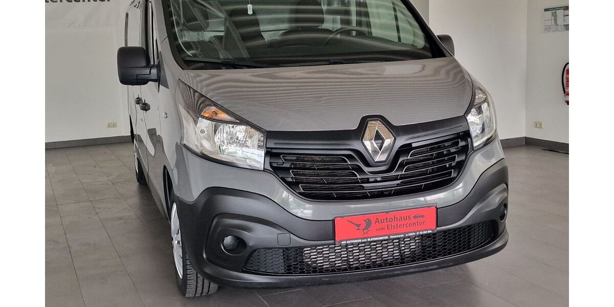 Renault Trafic 185.000 km 11.990 &euro; Elsterwerda 04910