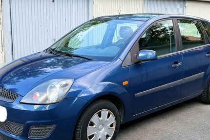 Ford Fiesta 167.000 km 1.390 &euro; Stein 90547