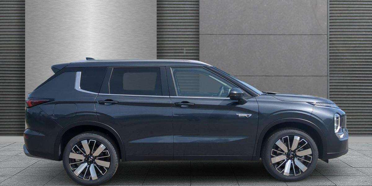 Mitsubishi Outlander 2.001 km 46.997 &euro; Osnabrück 49084