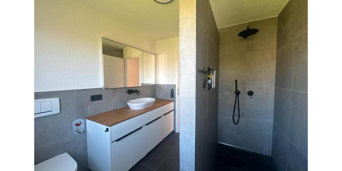 Dachgeschoßwohnung Auenwald - 4 Zimmer, 133 m&sup2;, 1.490&euro; | Angebot:26288235