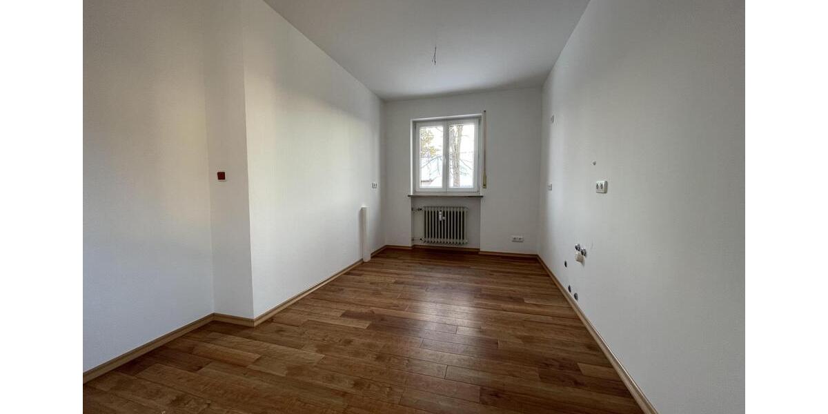 Erdgeschoßwohnung Hohenpeißenberg - 4 Zimmer, 115 m&sup2;, 1.300&euro; | Angebot:22653910