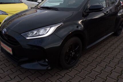 Toyota Yaris 8.684 km 22.990 &euro; Suhl 98529
