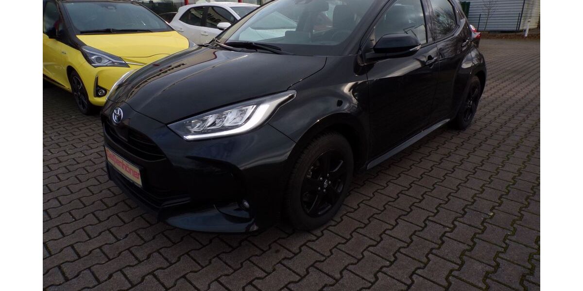 Toyota Yaris 8.684 km 22.990 &euro; Suhl 98529