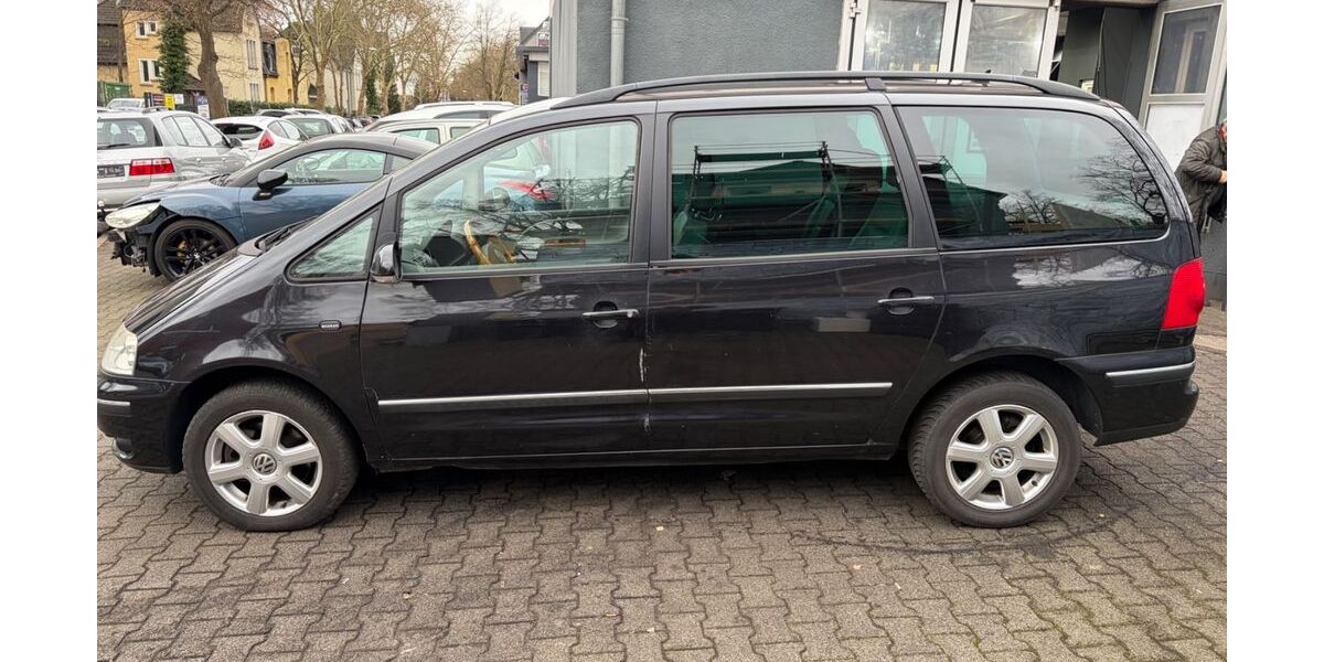 VW Sharan 193.072 km 2.490 &euro; Köln 51061