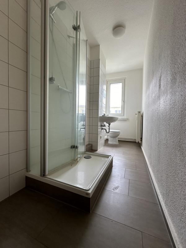 Erstbezug nach Komplettsanierung! Zentrumsnah. zimmer