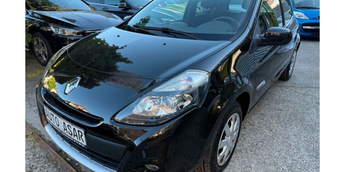 Renault Clio 165.000 km 2.480 &euro; Fürth 90763