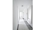 Helle 3,5 Zimmer Wohnung mit großem Garten & kernsaniert