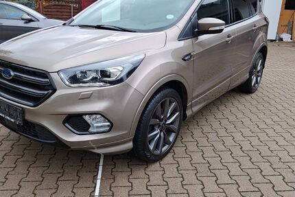 Ford Kuga 86.632 km 16.300 € Friedenweiler 79877