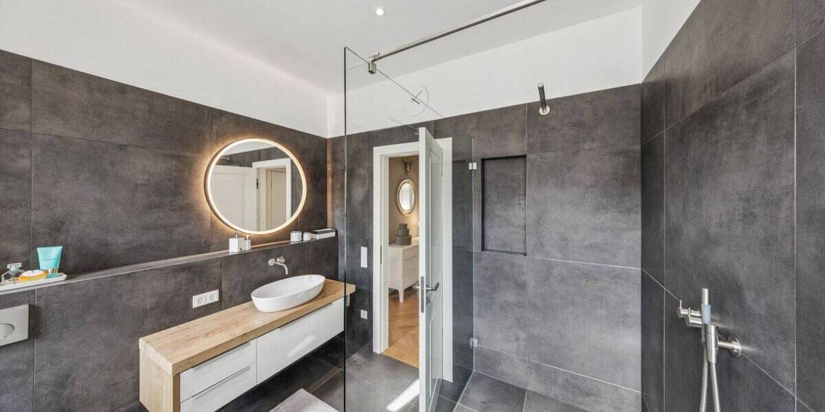 Etagenwohnung München Neuhausen-Nymphenburg - 4 Zimmer, 118 m&sup2;, 1.595.000&euro; | Angebot:26694500