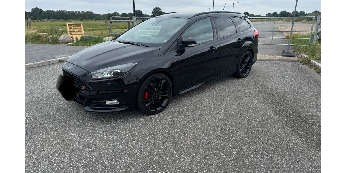 Ford Focus 114.000 km 16.500 &euro; Hamburg 22041