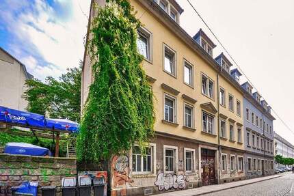 Leerstehendes Einzeldenkmal mit Baugenehmigung für 6 Whg. in Dresden-Neustadt! zimmer