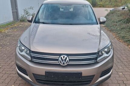 VW Tiguan 159.000 km 9.500 &euro; Hambühren 29313