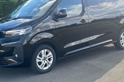 Opel Vivaro 27.000 km 28.990 &euro; Heede 26892