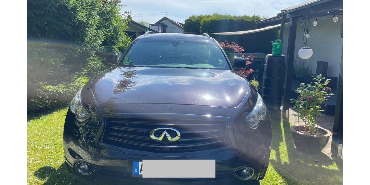 INFINITI QX70 170.000 km 14.950 &euro; Nauroth 57583
