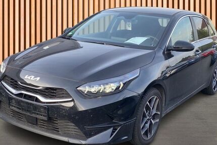 Kia ceed / Ceed 16.106 km 23.890 &euro; Dresden 01328