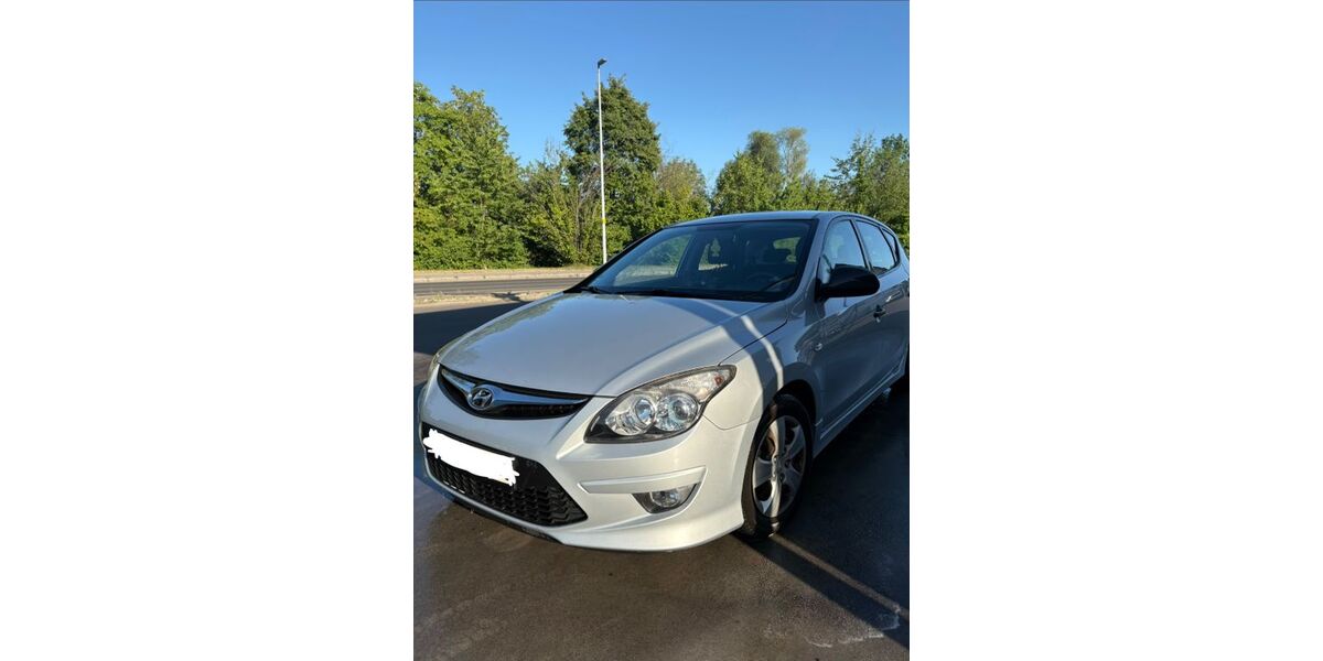 Hyundai i30 115.000 km 2.150 &euro; Friedrichshafen 88048