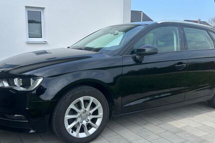 Audi A3 112.000 km 10.990 &euro; Cham 93413
