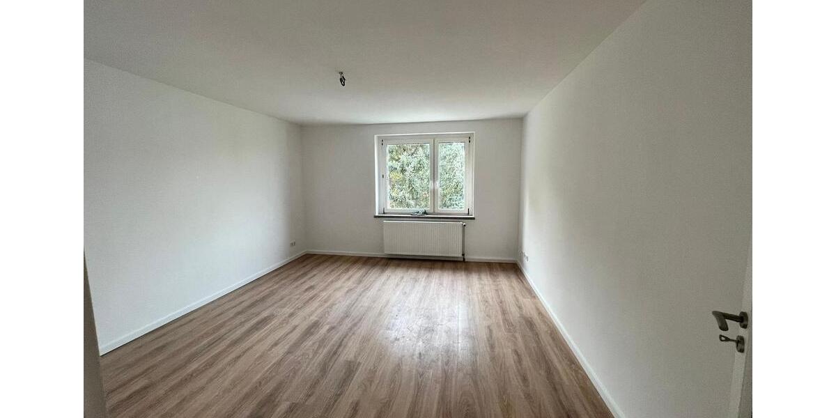 Etagenwohnung Seehausen (Altmark) - 4 Zimmer, 77 m&sup2;, 430&euro; | Angebot:24190203