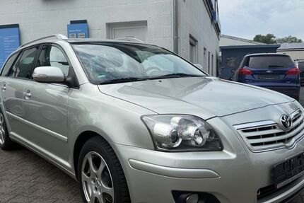 Toyota Avensis 98.195 km 7.999 &euro; Krefeld 47800