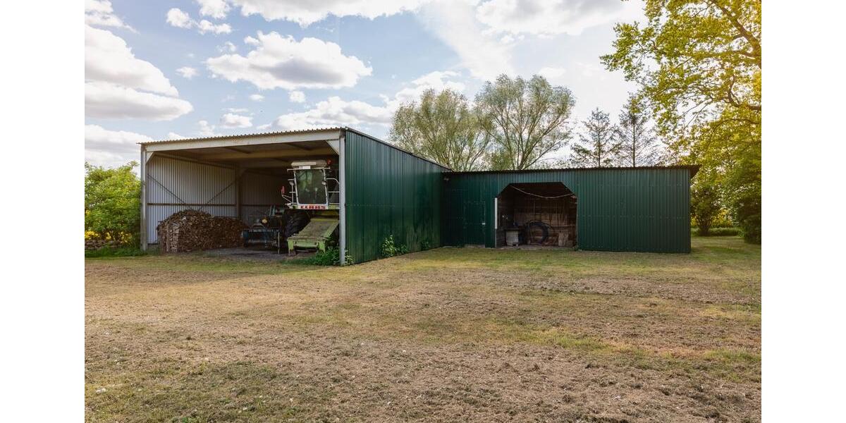 Ländliches Holzhaus Grundstücksfläche 7.000 m² 2 zimmer