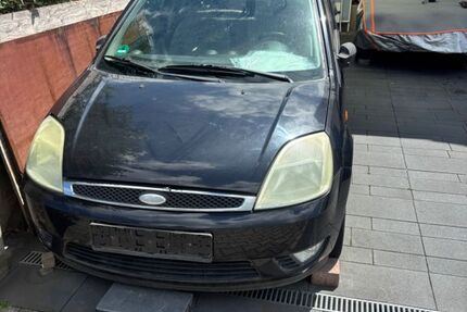 Ford Fiesta 150.800 km 1.590 &euro; Worms 67551