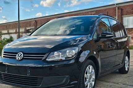 VW Touran 241.947 km 4.999 &euro; Eberswalde 16225