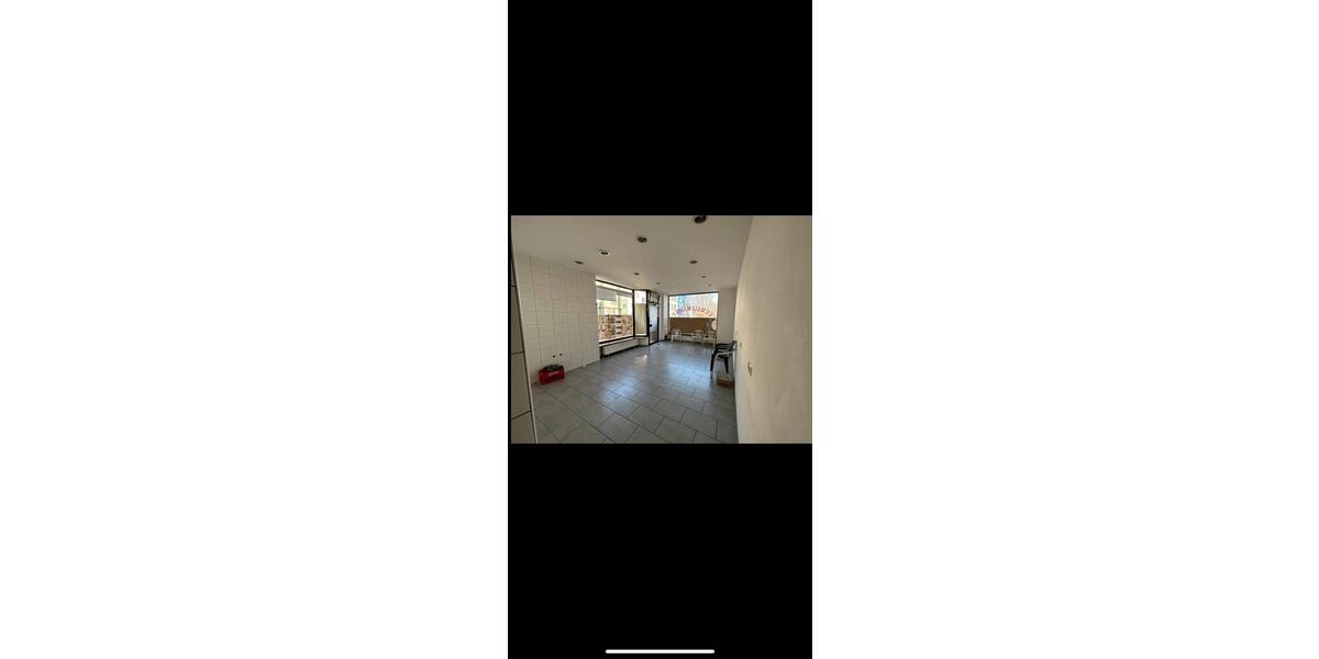 Erdgeschoßwohnung Solingen - 1 Zimmer, 140 m&sup2;, 170.000&euro; | Angebot:26126914