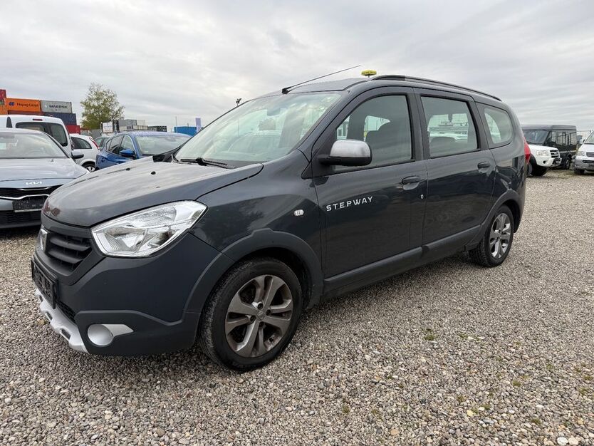 Dacia Lodgy 211.000 km 3.980 € München 81829
