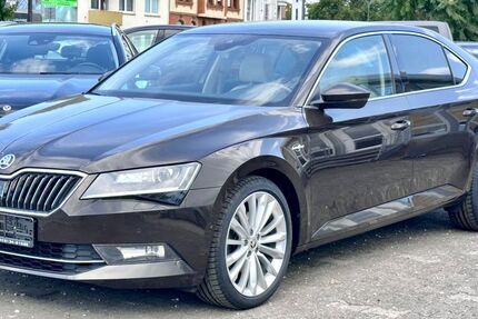 Skoda Superb 232.000 km 14.900 &euro; Mainz-Kastel 55252