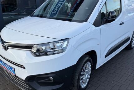 Toyota Proace City 42.100 km 17.950 &euro; Bad Segeberg 23795