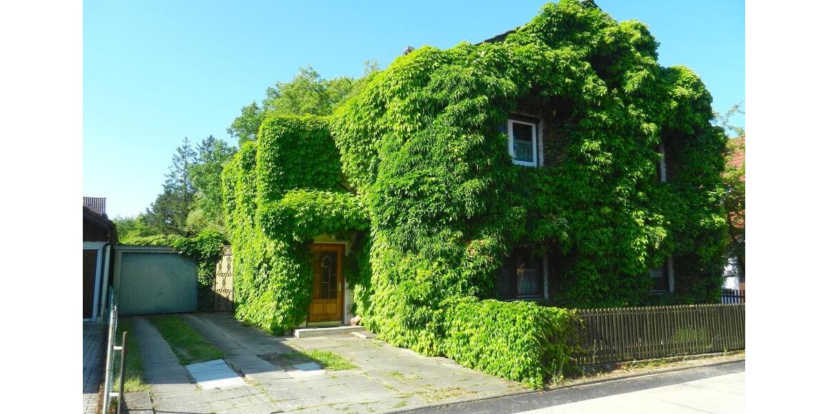 Zweifamilienhaus 8 zimmer