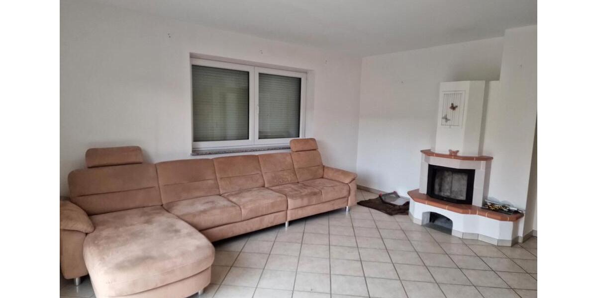 Doppelhaushälfte Wasserlosen - 2 Zimmer, 85 m&sup2;, 750&euro; | Angebot:26142215