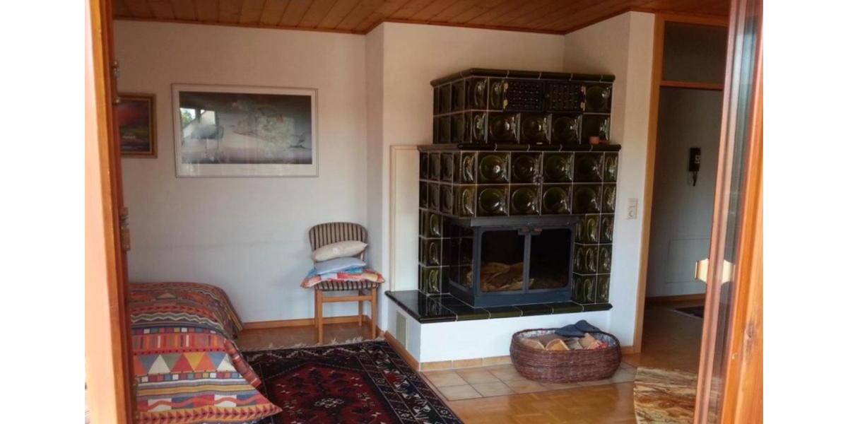 Dachgeschoßwohnung Neuenburg am Rhein - 3 Zimmer, 84 m&sup2;, 1.100&euro; | Angebot:26339926