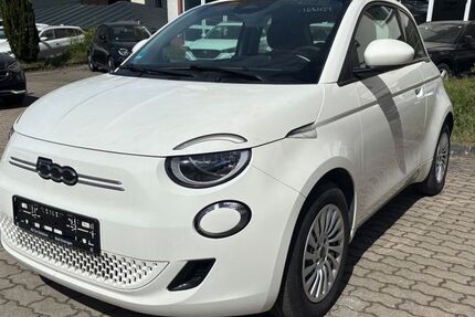 Fiat 500e 7.833 km 17.750 &euro; Bad Kissingen 97688