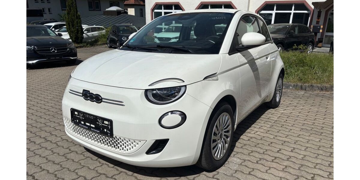 Fiat 500e 7.833 km 17.750 &euro; Bad Kissingen 97688