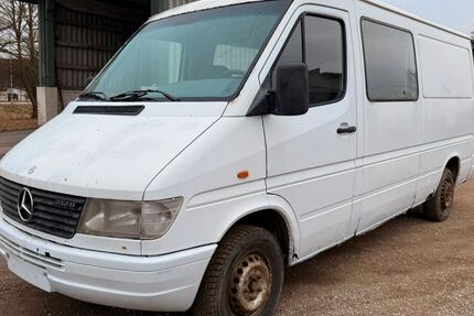 Mercedes-Benz Sprinter 186.776 km 5.600 &euro; Berlin 13629
