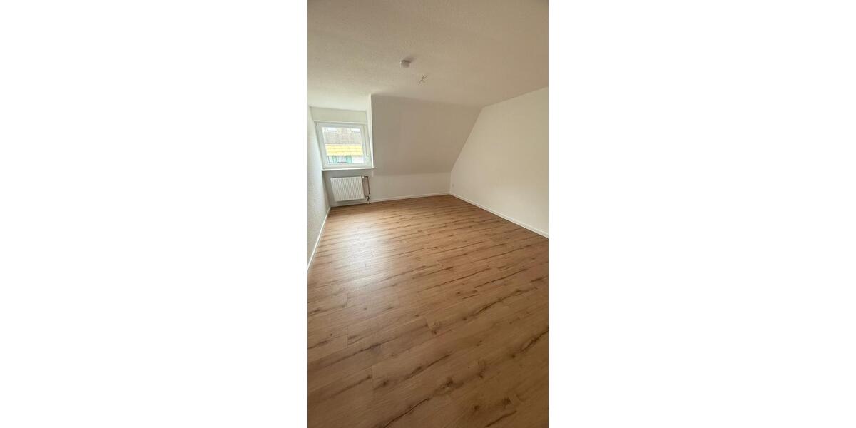 Etagenwohnung Neuwied - 3 Zimmer, 89 m&sup2;, 750&euro; | Angebot:25053901