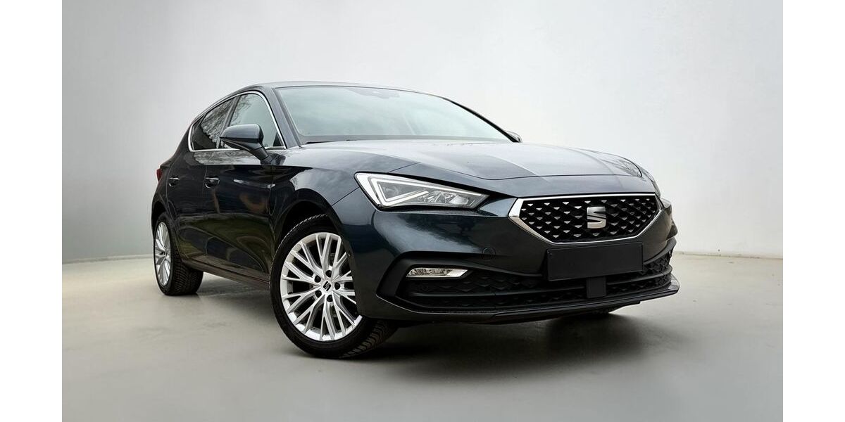 Seat Leon 97.221 km 15.299 &euro; Potsdam 14482