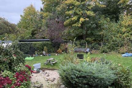 OS-Schölerberg, Erdgeschosswohnung mit Garten und großer Garage 5 zimmer