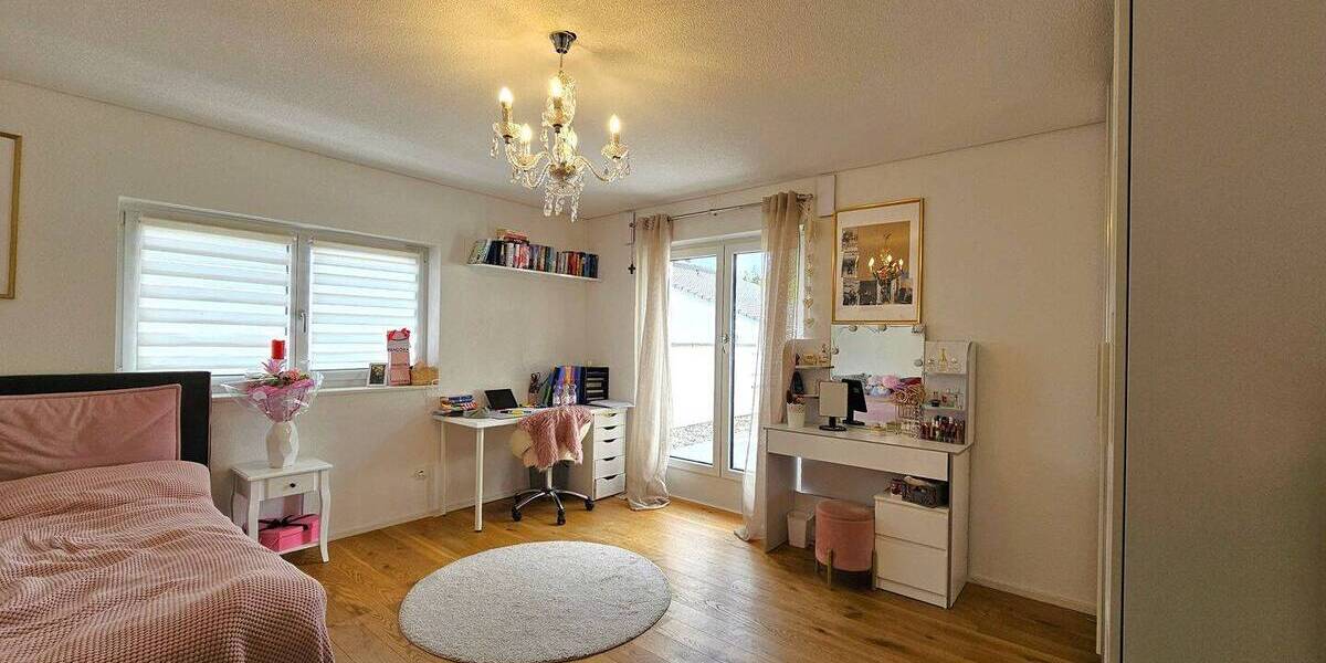 Einfamilienhaus Waldshut-Tiengen Waldshut - 4 Zimmer, 150 m&sup2;, 1.999&euro; | Angebot:26028505