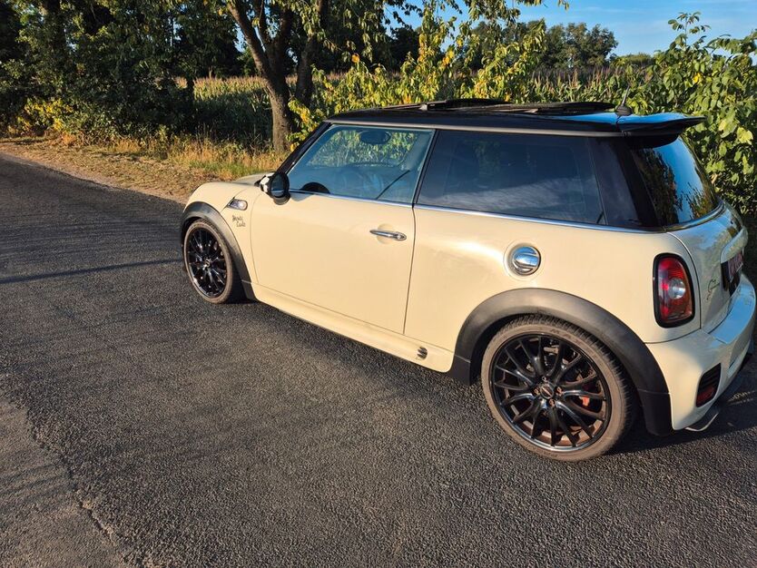 Mini Cooper S Coupé 133.000 km 8.000 € Alpen 46519
