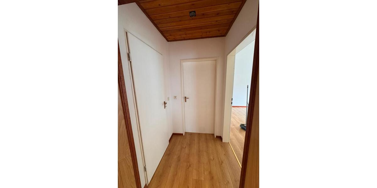 Etagenwohnung Hönningen - 2 Zimmer, 70 m&sup2;, 625&euro; | Angebot:26201570