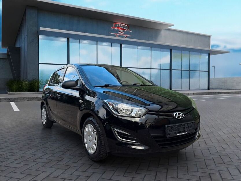 i20