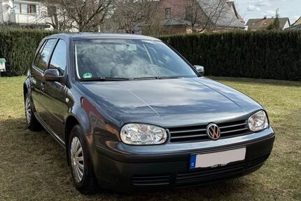 VW Golf 211.432 km 2.299 &euro; Grafenwöhr 92655